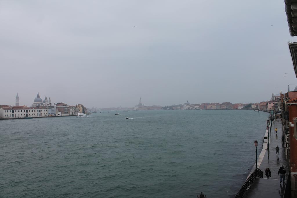 Lovely Canal View Appartamento